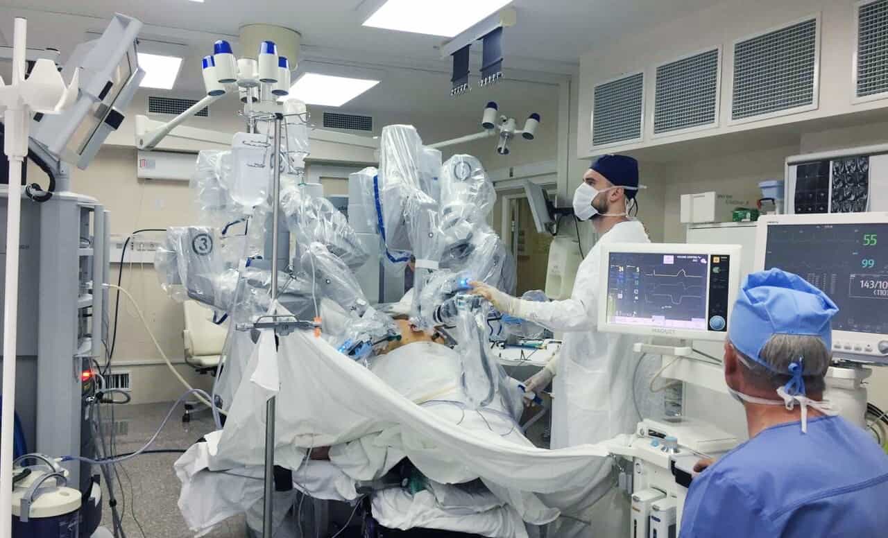 Роботическая хирургия в КДЦ Здоровье