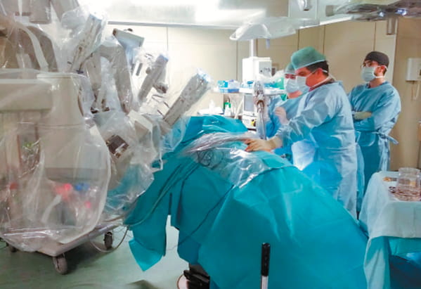 Современная робототехника в медицине: хирургия да Винчи