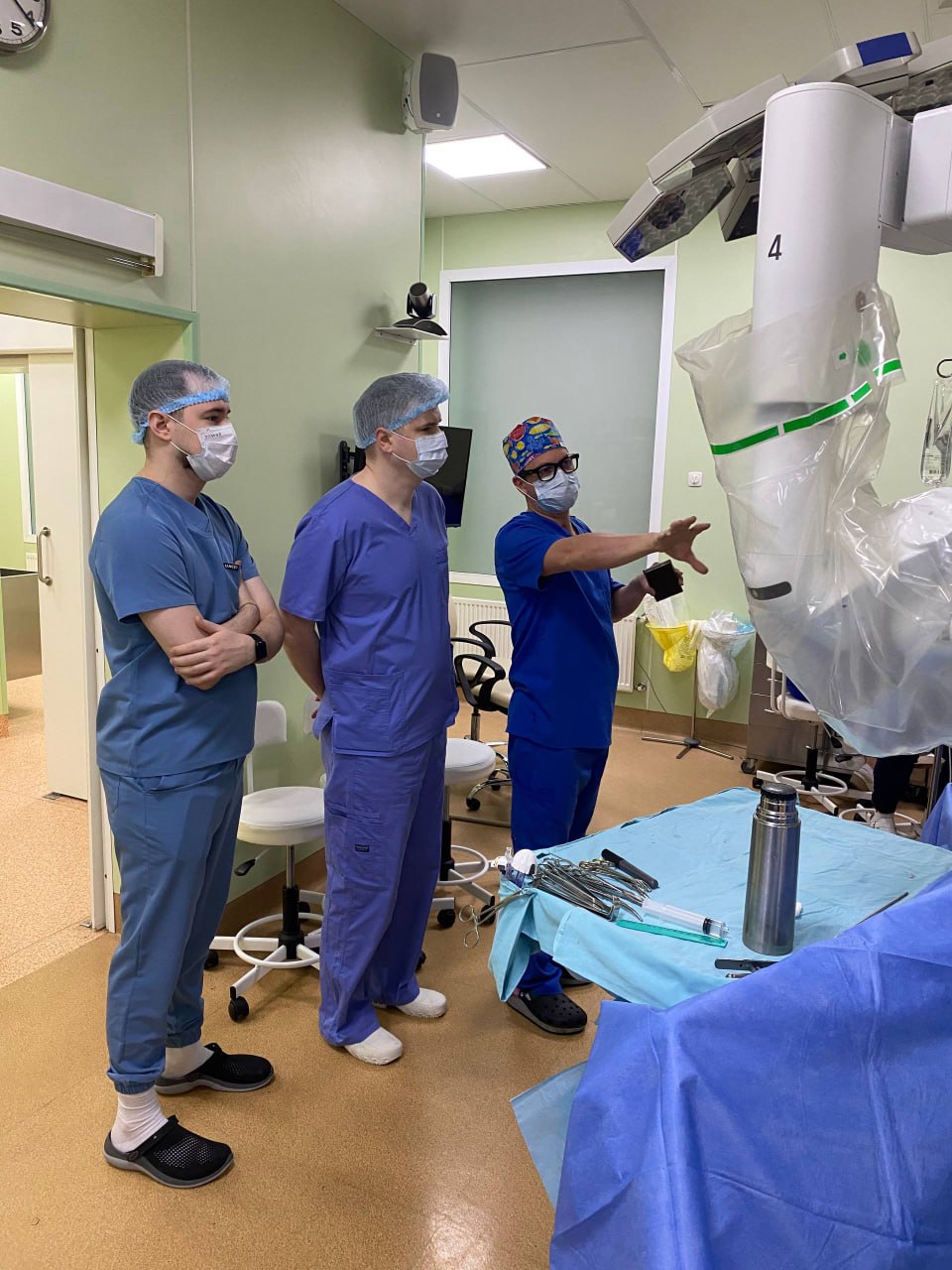 высокотехнологичные вмешательства с использованием системы da Vinci Xi