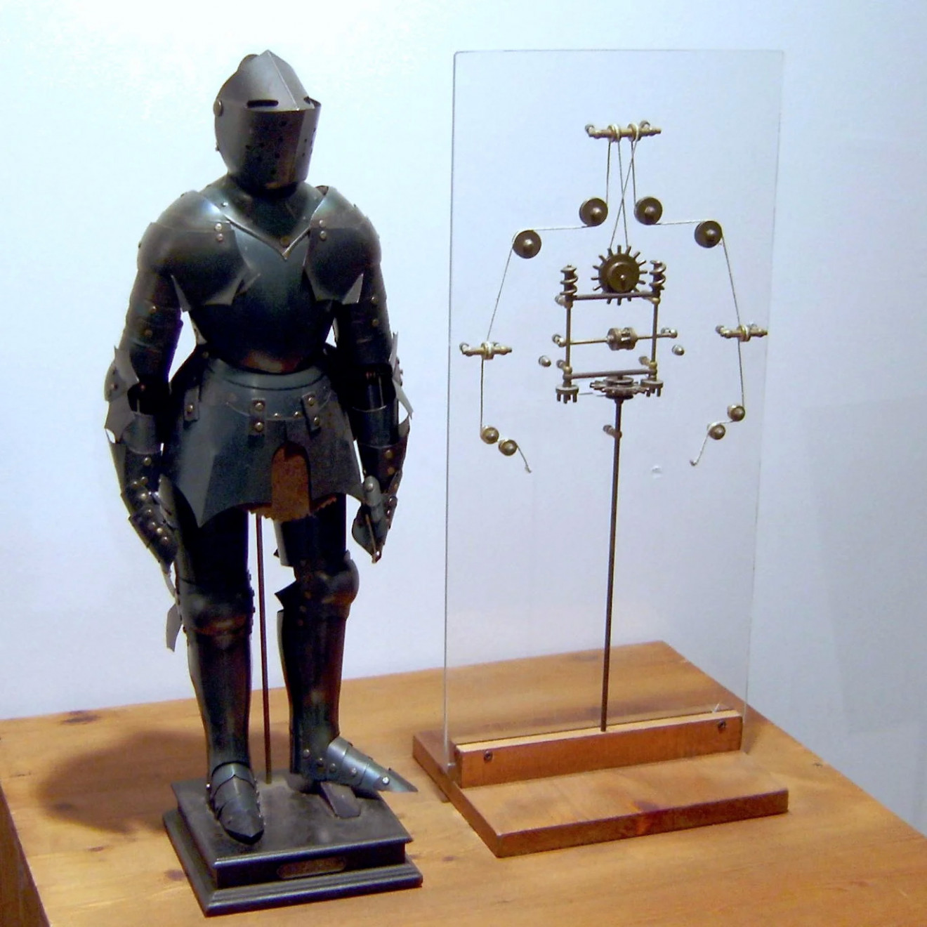 Робот-гуманоид Леонардо да Винчи