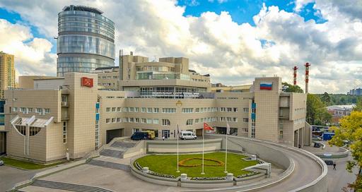 Роботы Да Винчи помогают хирургам