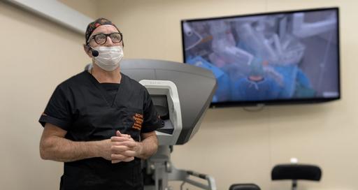 Важность роботизированной хирургии в лечении эндометриоза: интервью с Александром Анатольевичем Поповым