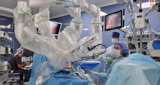 116 робот-ассистированных операций за год провели в НМИЦ онкологии Минздрава России